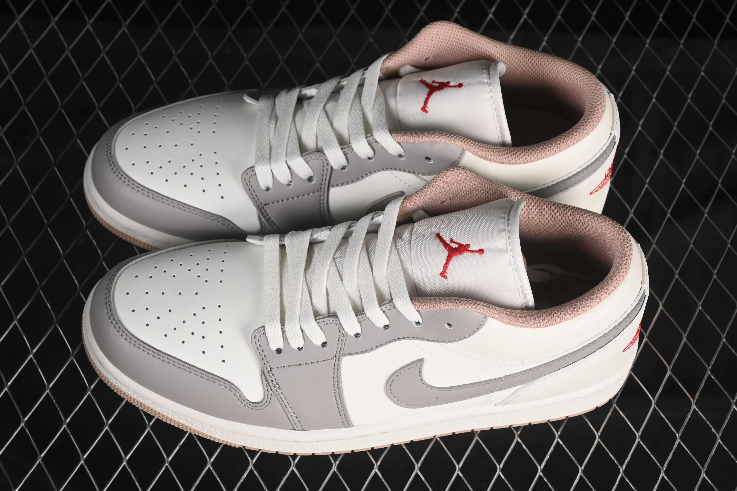 All categories Air Jordan Jordan series basketball shoes Air Jordan 1 Low Air Jordan 1 Low AJ1 Joe 1 meter gray low-top retro cultural basketball shoes 553558-169